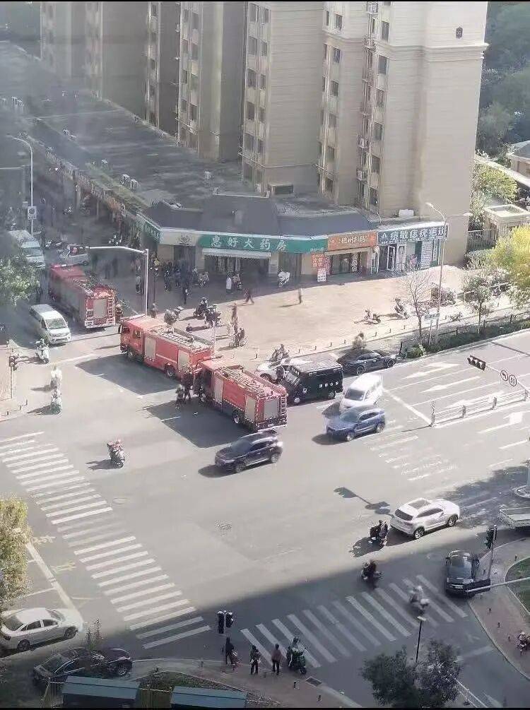 皇冠信用网开户
_山东济南一临街餐饮店发生爆炸皇冠信用网开户
,疑有人员受伤!应急、公安、消防等多个部门现场处置